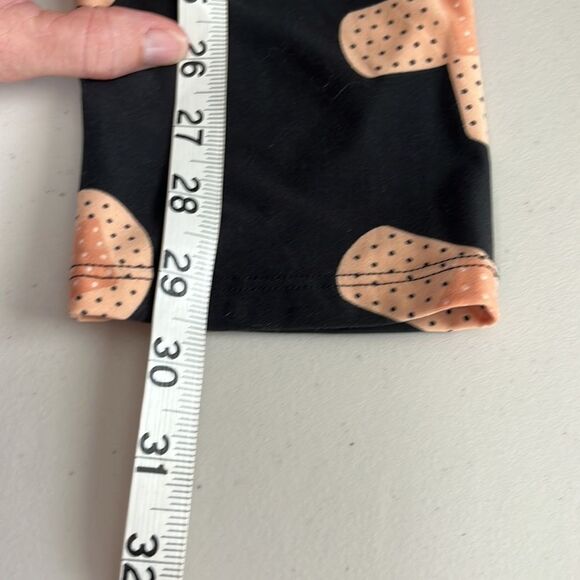 LuLaRoe Bandaid Print Leggings Black Size TC2 Fits 20-26 - Picture 7 of 8